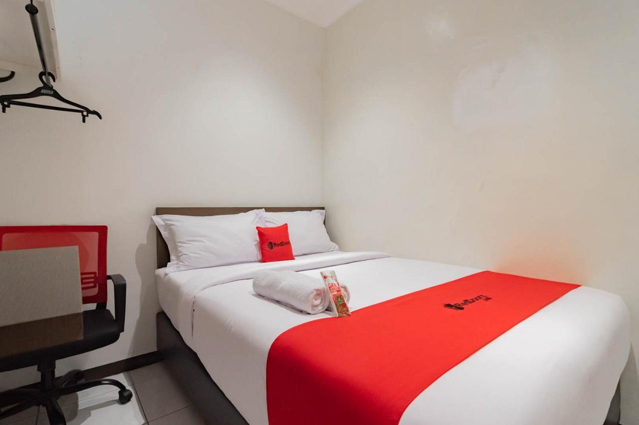 Reddoorz Plus @ Pakuan Residence Tajur Богор Экстерьер фото